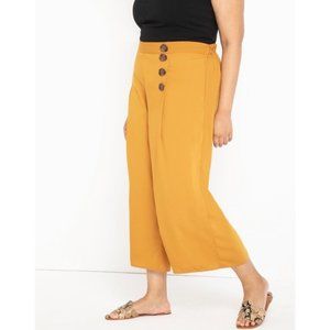 Button Detail Cropped Pants